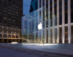 Apple - The Apple Store, Fifth Avenue, New York City<br /> 